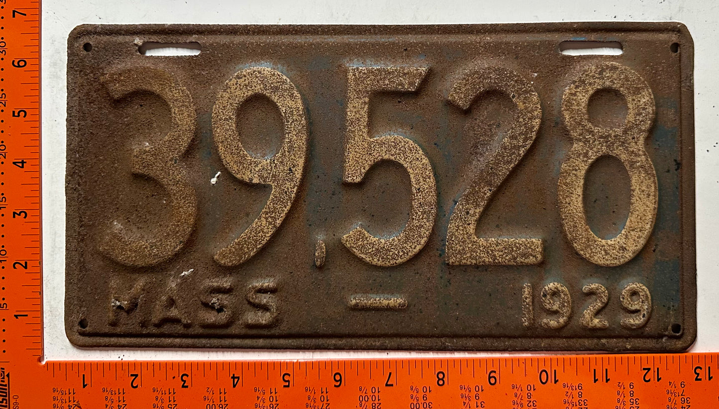 1929 Massachusetts #39,528 Passenger License Plate