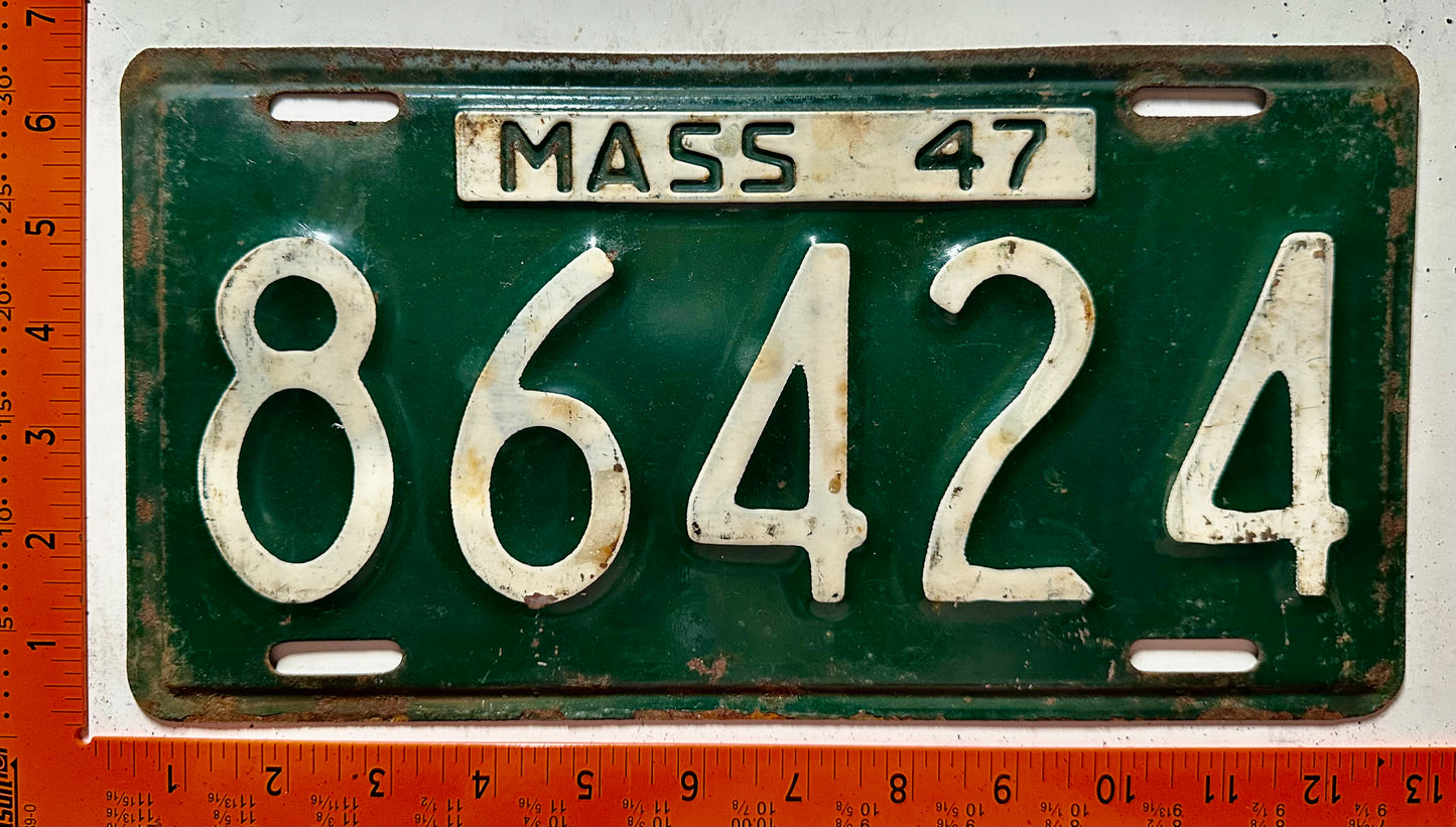 1947 Massachusetts #86424 Passenger License Plate