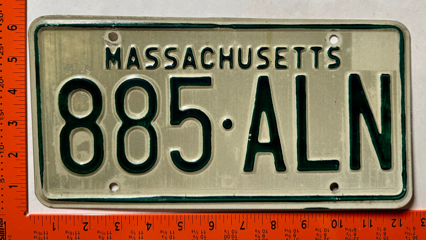 undated Massachusetts #885-ALN Passenger License Plate
