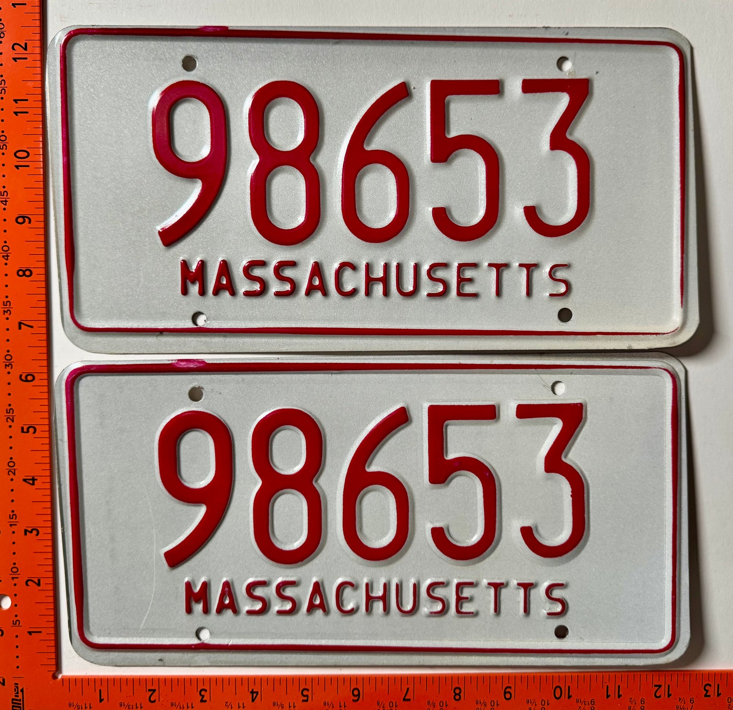 1973 base Massachusetts #98653 Passenger License Plate Pair