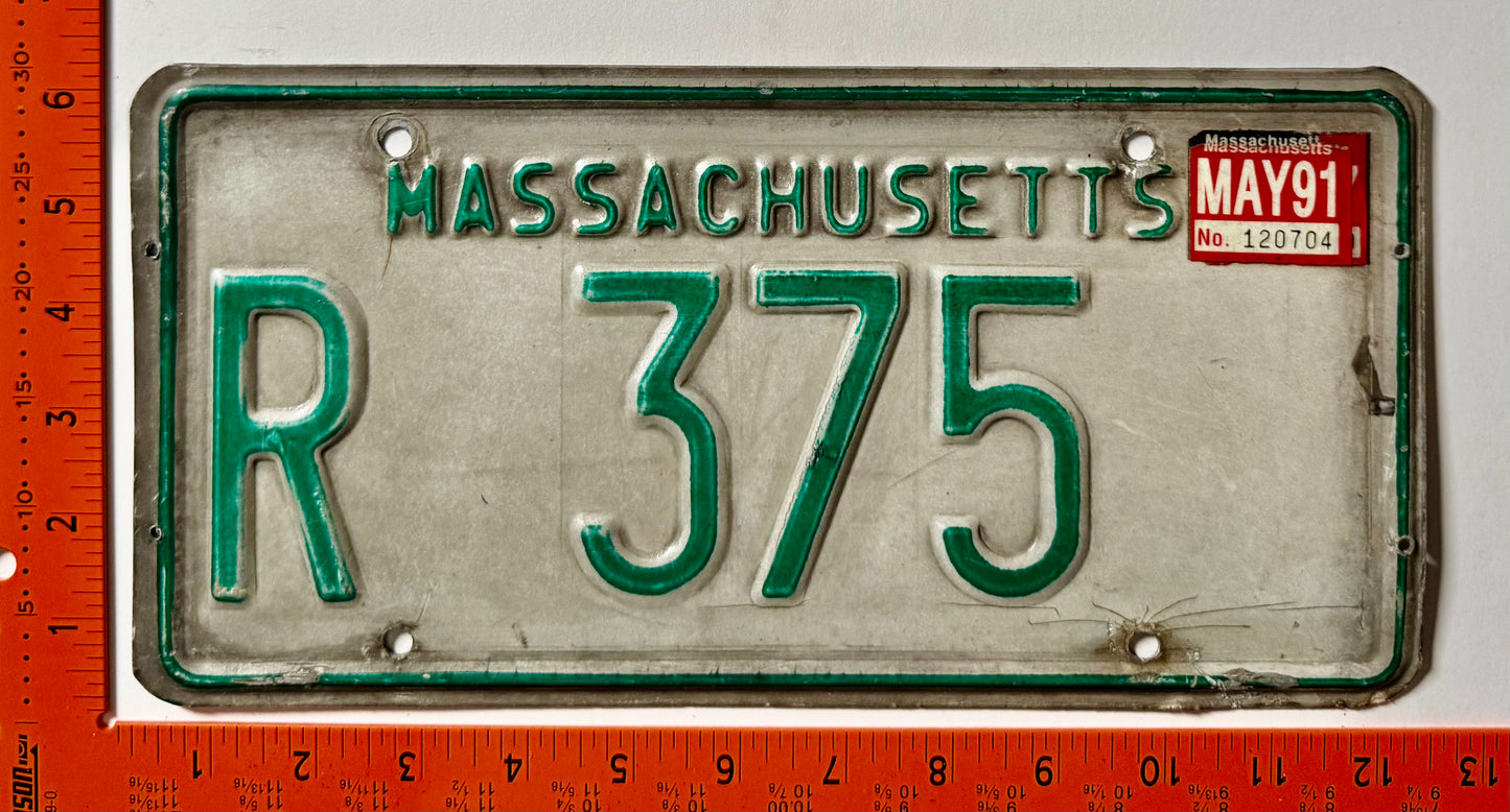 1991 Massachusetts #R 375 Passenger License Plate