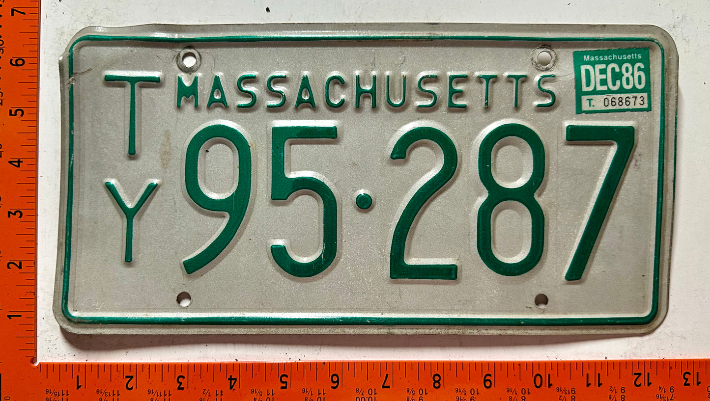 1986 Massachusetts #T/Y 95-287 Trailer License Plate