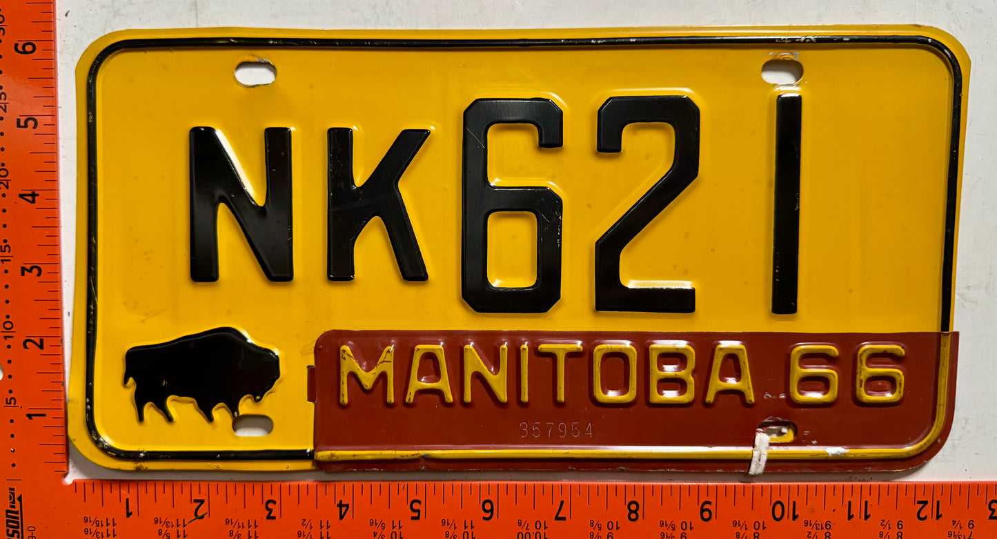 1966 Manitoba #NK621 Passenger License Plate