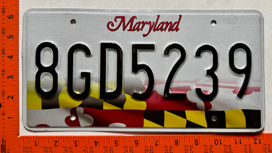 undated Maryland #8GD5239 Passenger License Plate