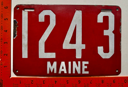 1906 Maine #1243 Passenger License Plate (Porcelain)