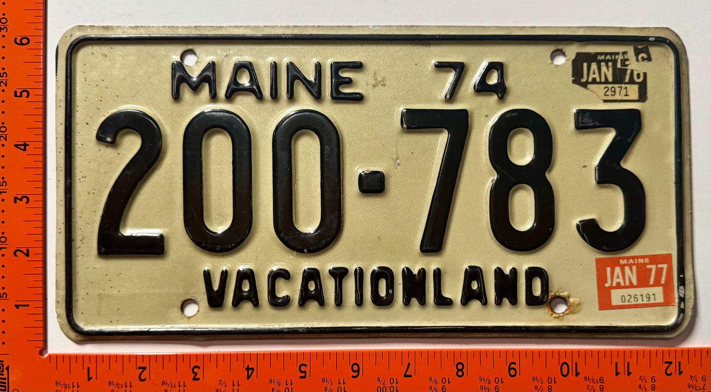 1976/1977 Maine #200-783 Passenger License Plate