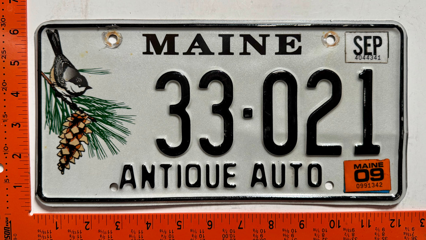 2009 Maine #33-021 Antique Auto License Plate