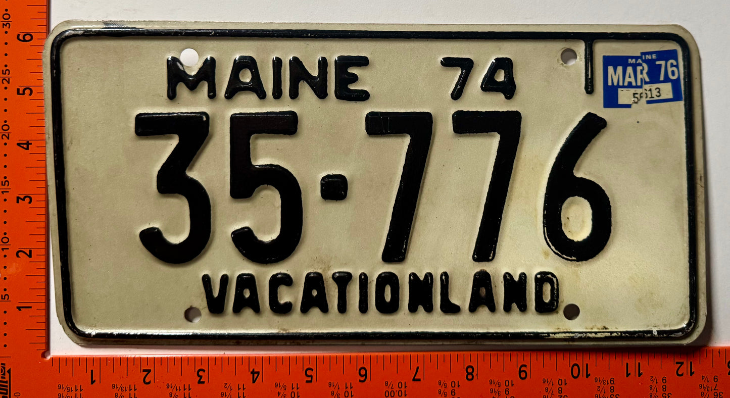 1976 Maine #35-776 Passenger License Plate