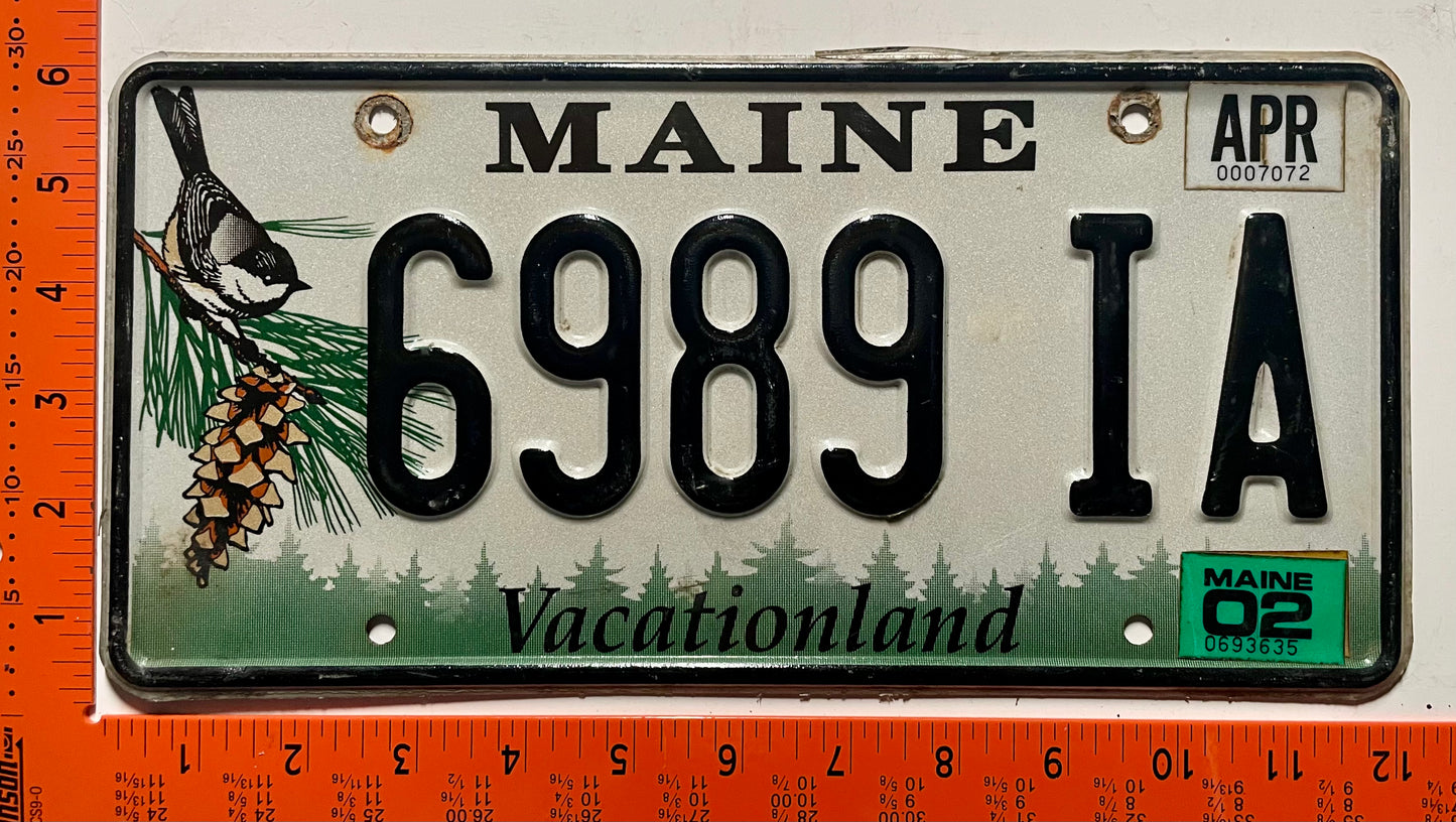 2002 Maine #6989 IA Passenger License Plate