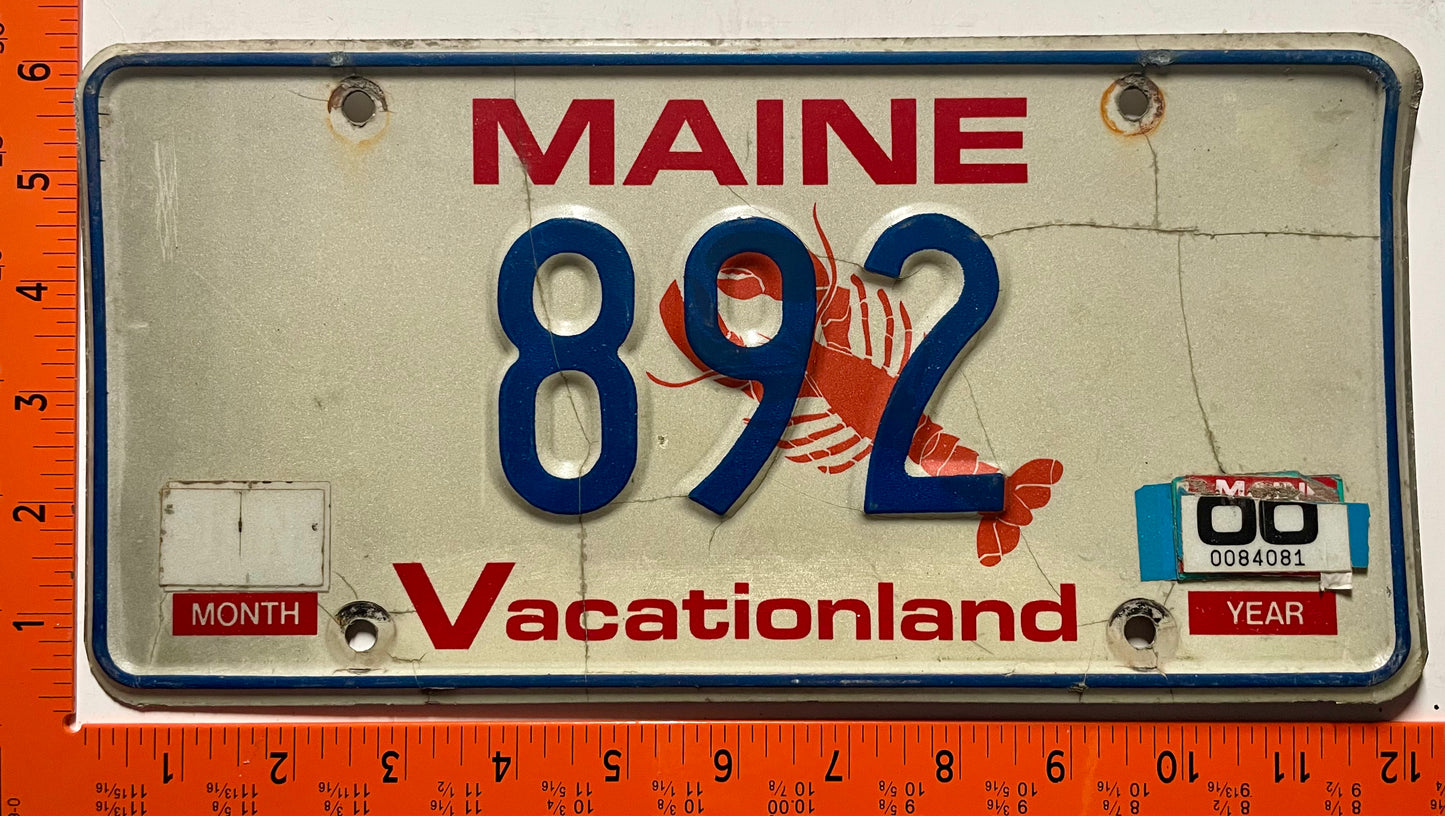 2000 Maine #892 Passenger License Plate