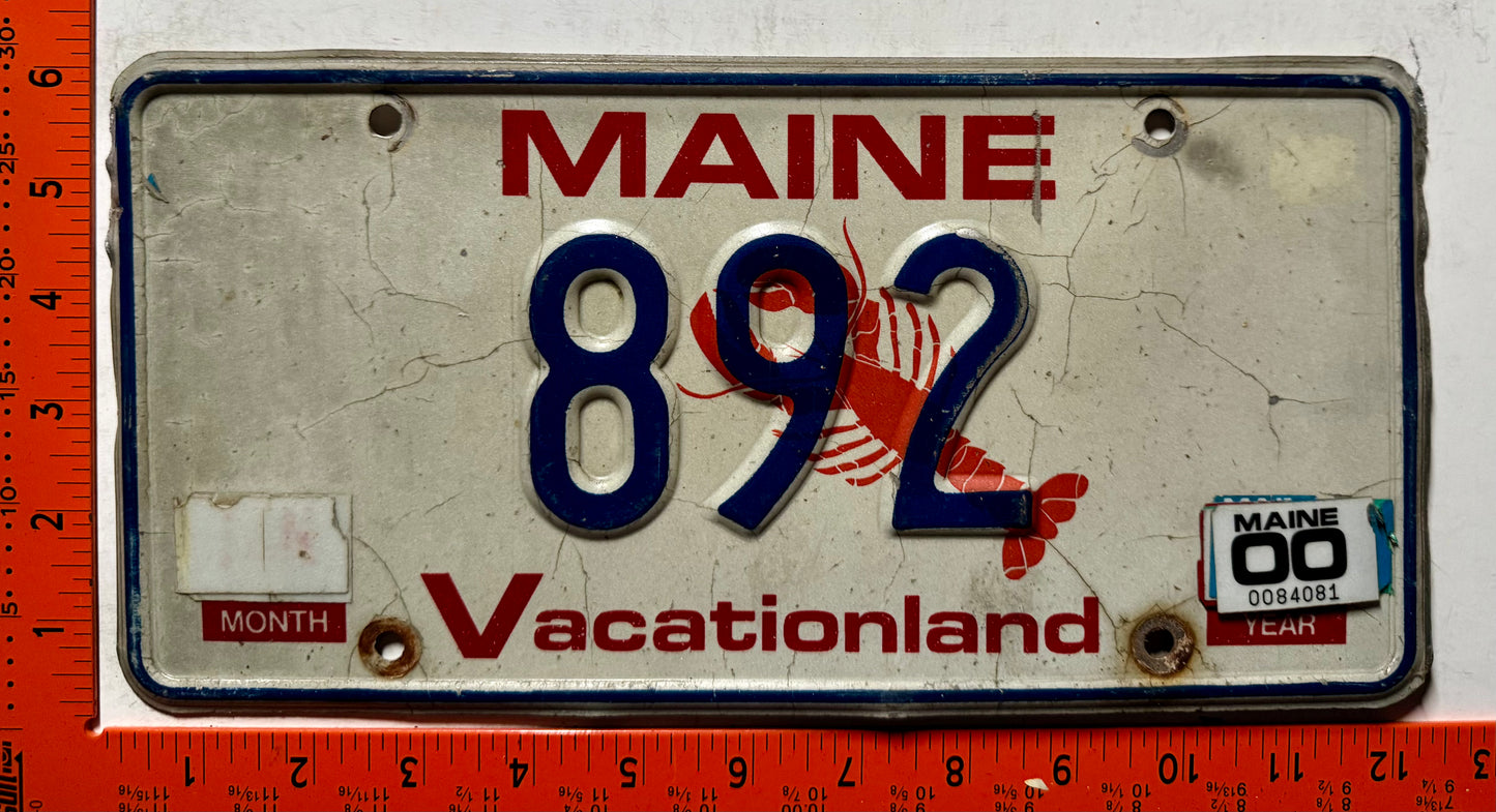 2000 Maine #892 Passenger License Plate
