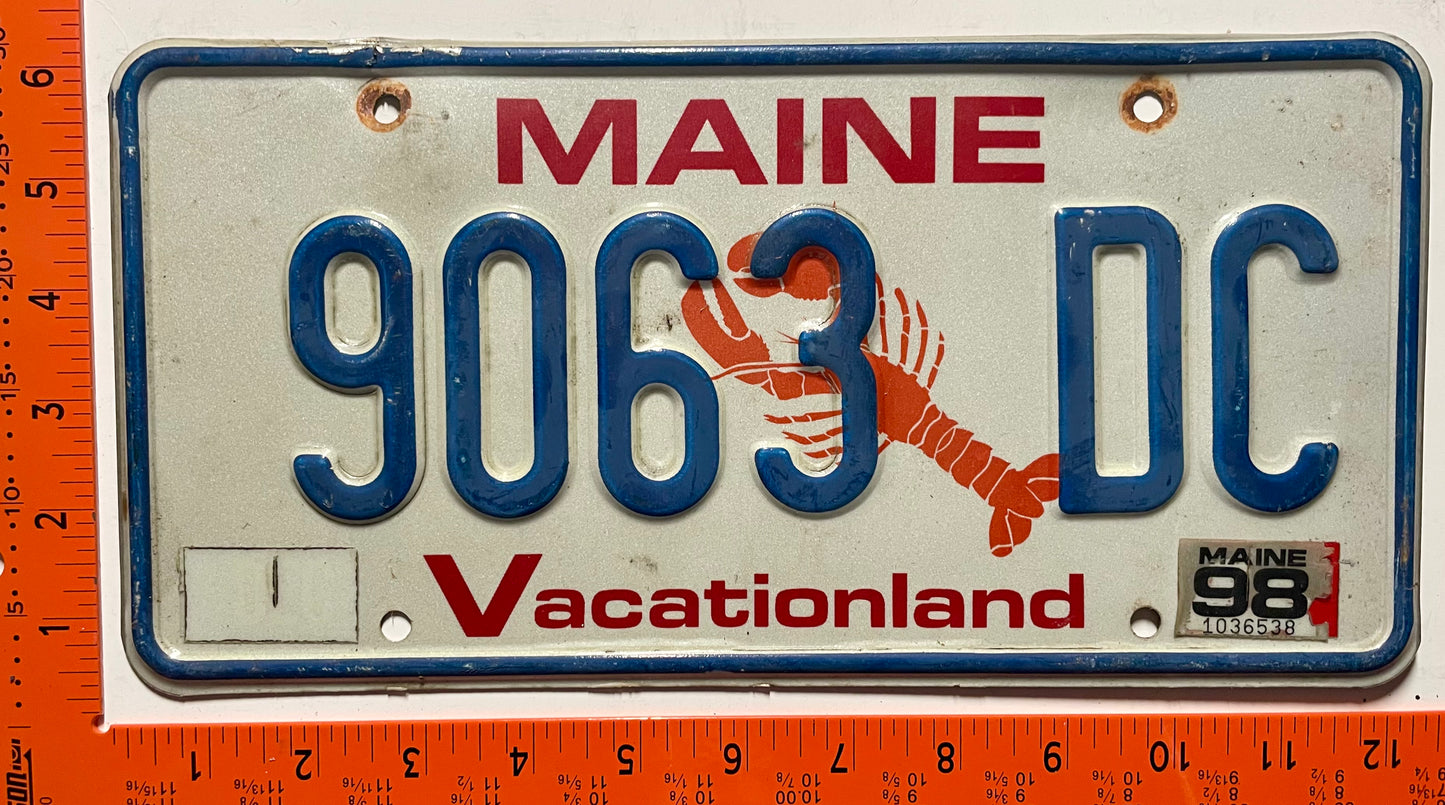 1998 Maine #9063 DC Passenger License Plate