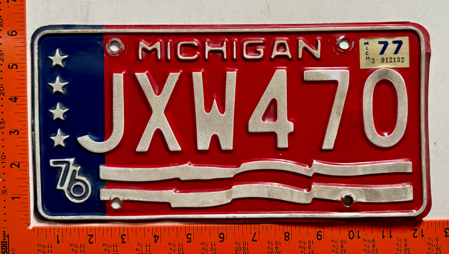 1977 Michigan #JXW470 Passenger License Plate