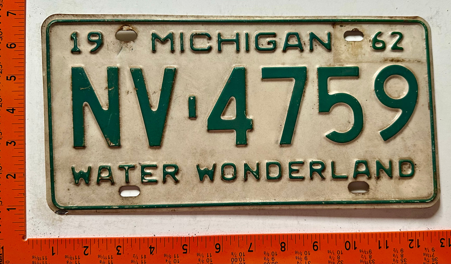 1962 Michigan #NV-4759 Passenger License Plate