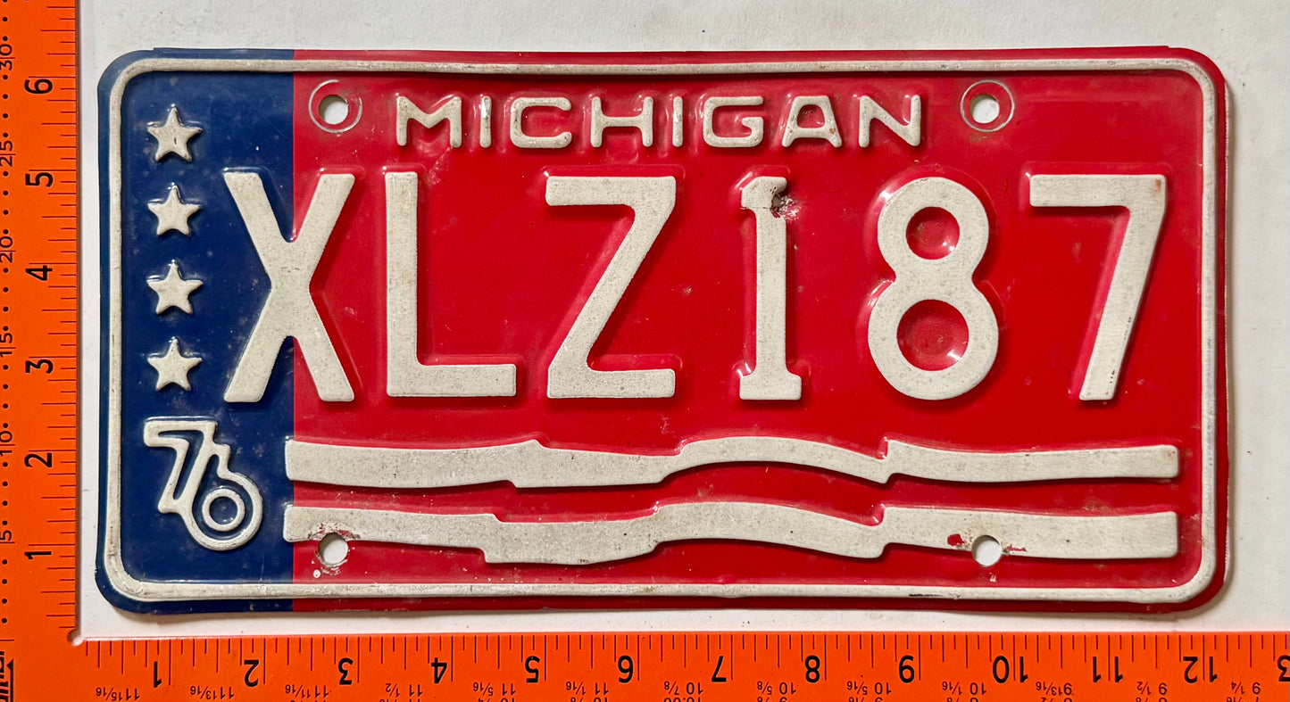 1976 Michigan #XLZ187 Passenger License Plate