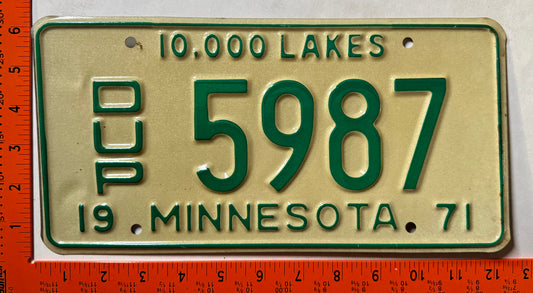 1971 Minnesota #5987 Passenger Duplicate License Plate