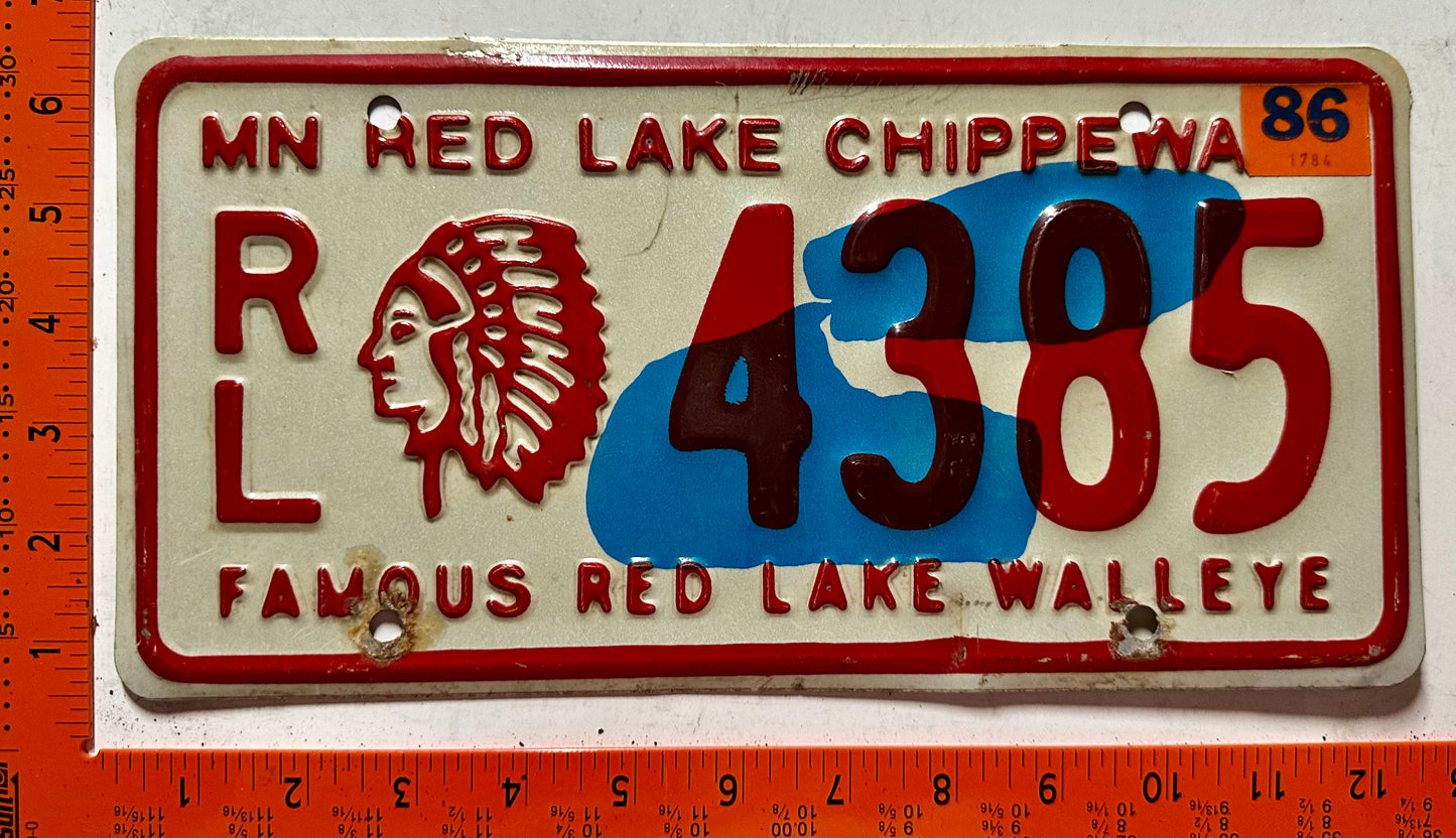 1986 Minnesota #RL 4385 Red Lake Chippewa Passenger License Plate