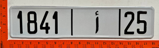 undated Morocco #1841/25 Passenger License Plate