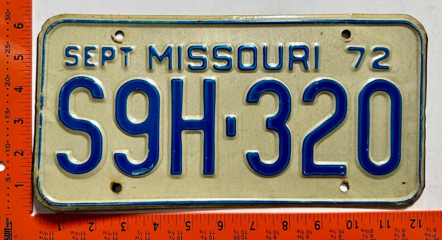 1972 Missouri #S9H-320 Passenger License Plate