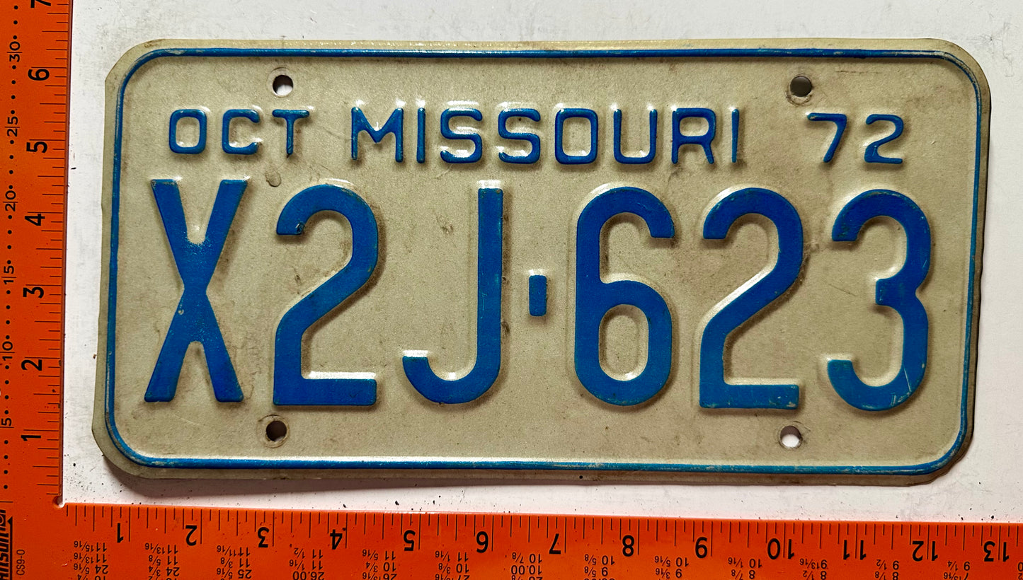 1972 Missouri #X2J-623 Passenger License Plate