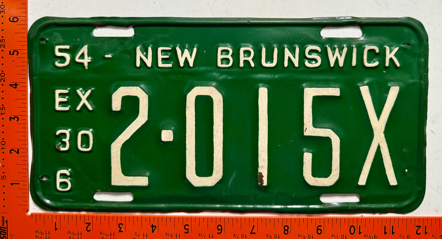 1954 New Brunswick #2-015X Commercial License Plate (Repaint)