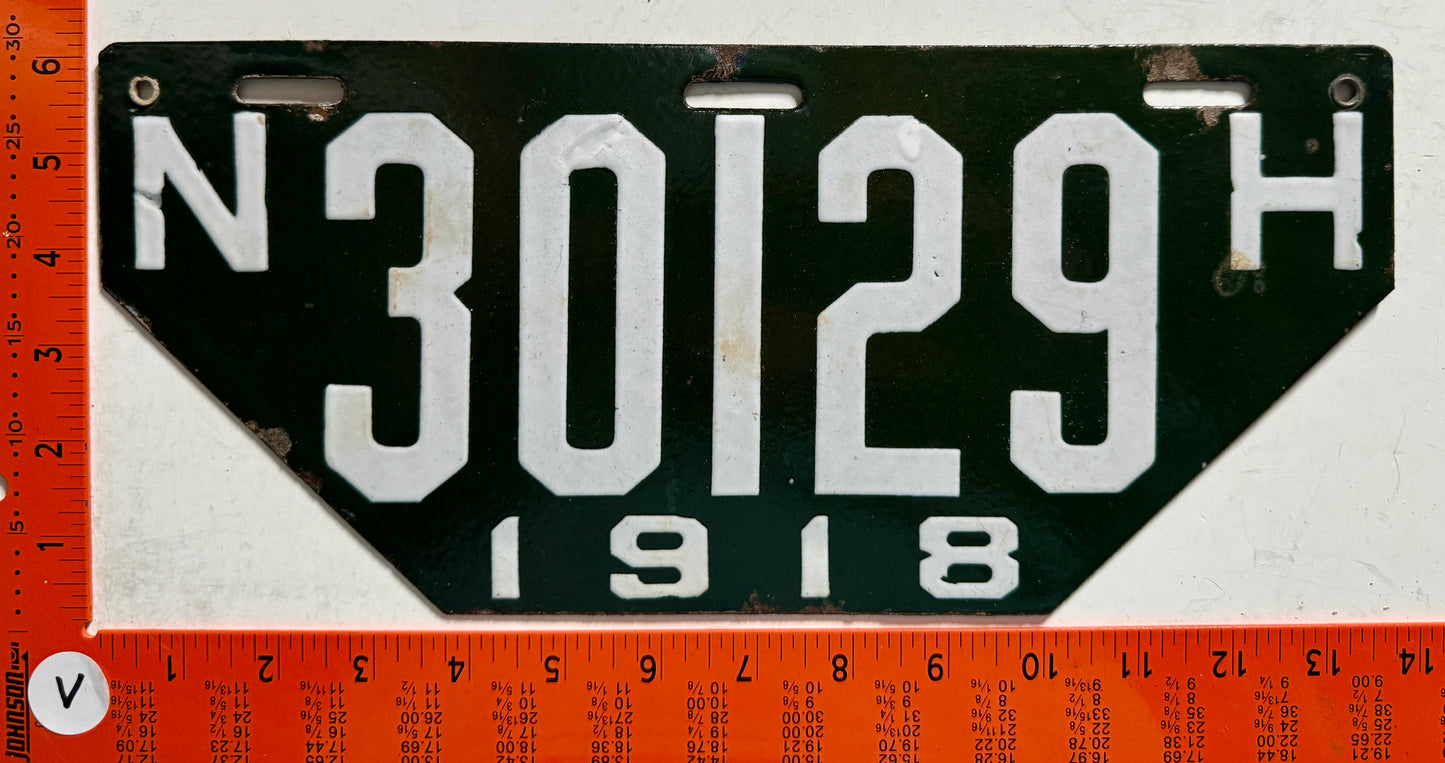 1918 New Hampshire #30129 Non-Resident License Plate (Porcelain)