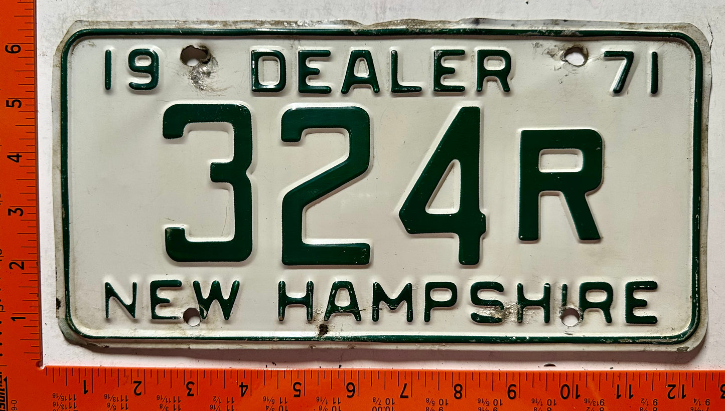 1971 New Hampshire #324R Dealer License Plate