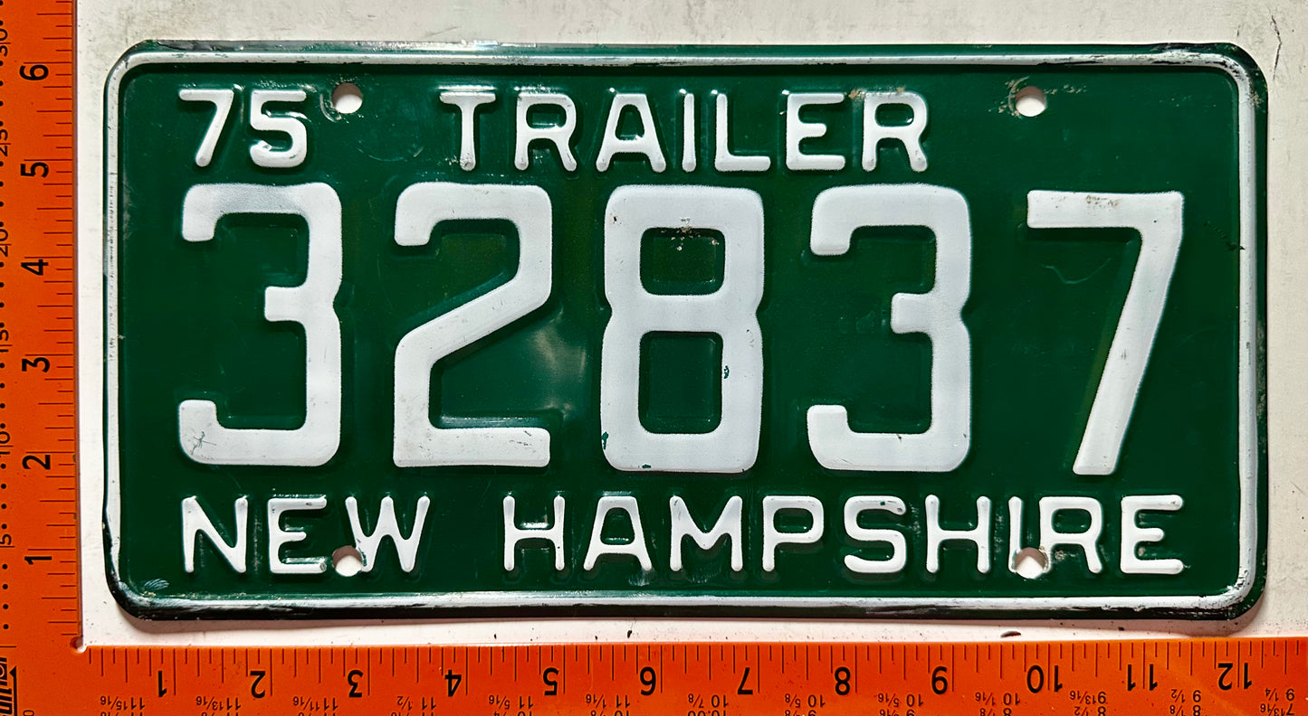 1975 New Hampshire #32837 Trailer License Plate