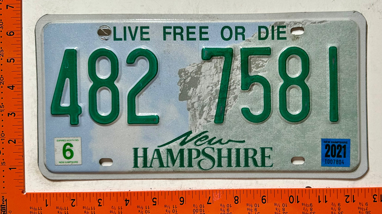2021 New Hampshire #482 7581 Passenger License Plate