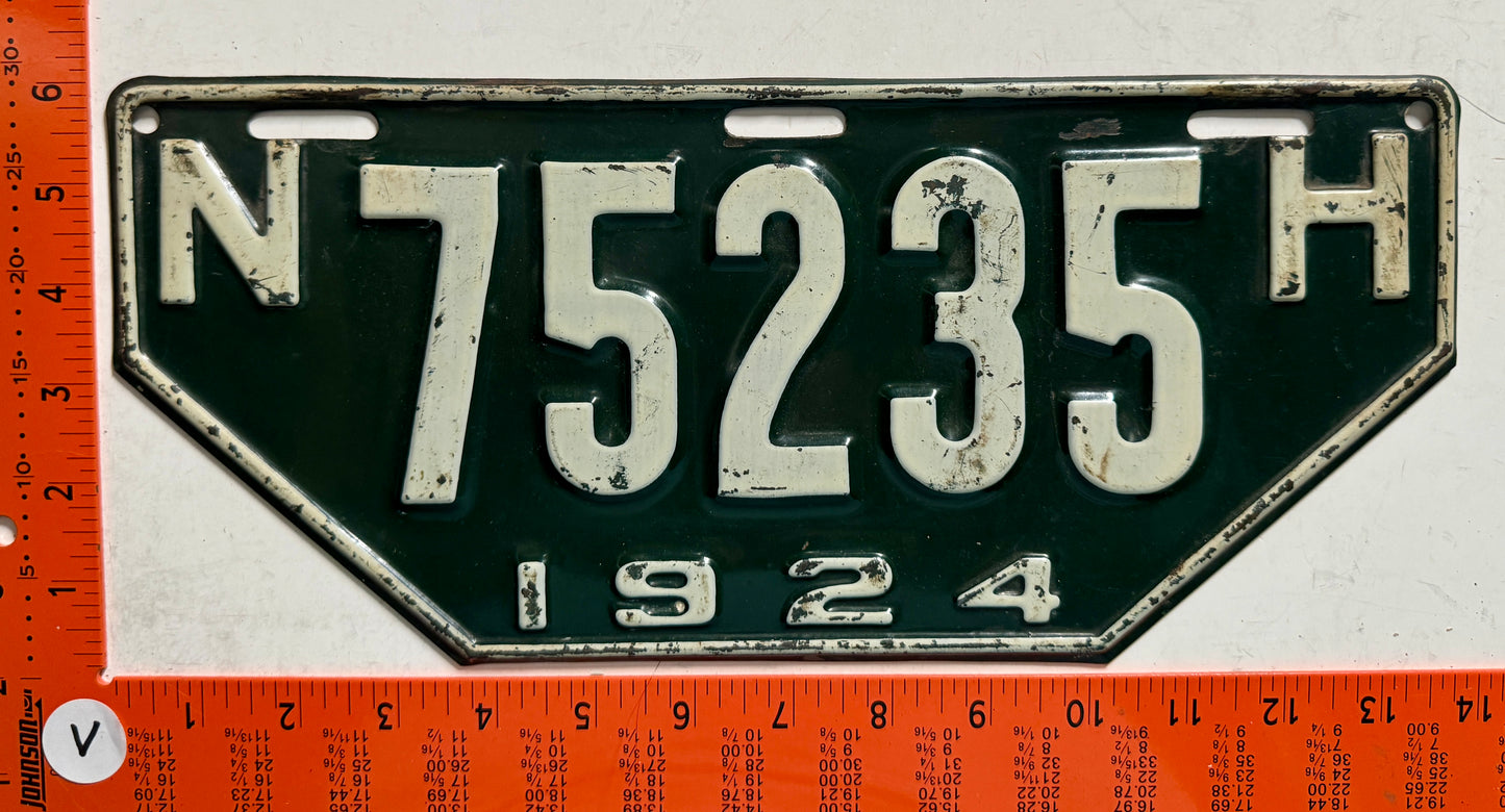 1924 New Hampshire #75235 Non-Resident License Plate