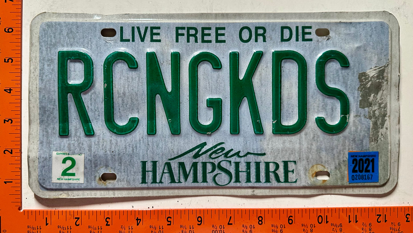 2021 New Hampshire #RCNGKDS Passenger Vanity License Plate