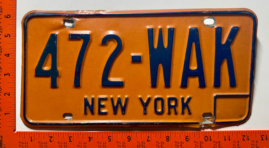 1973 base New York #472-WAK Passenger License Plate
