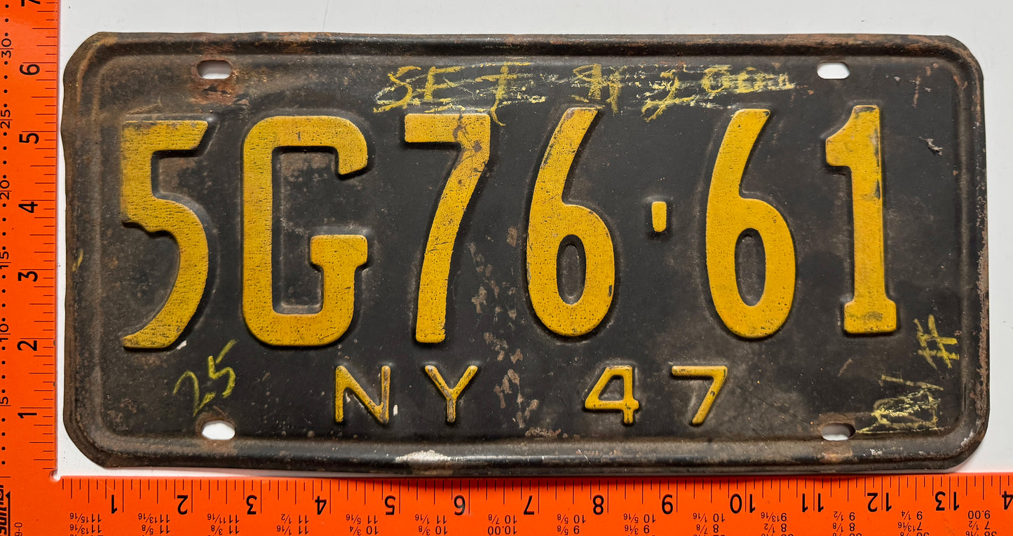 1947 New York #5G76-61 Passenger License Plate (Crafter)