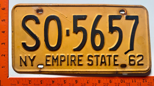 1962 New York #SO-5657 Passenger License Plate