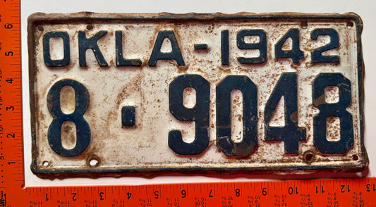 1942 Oklahoma #8-9048 Passenger License Plate