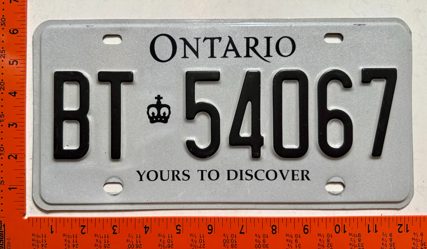 undated Ontario #BT 54067 Truck License Plate