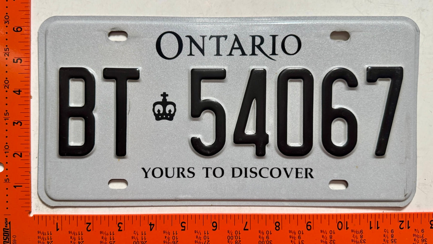 undated Ontario #BT 54067 Truck License Plate