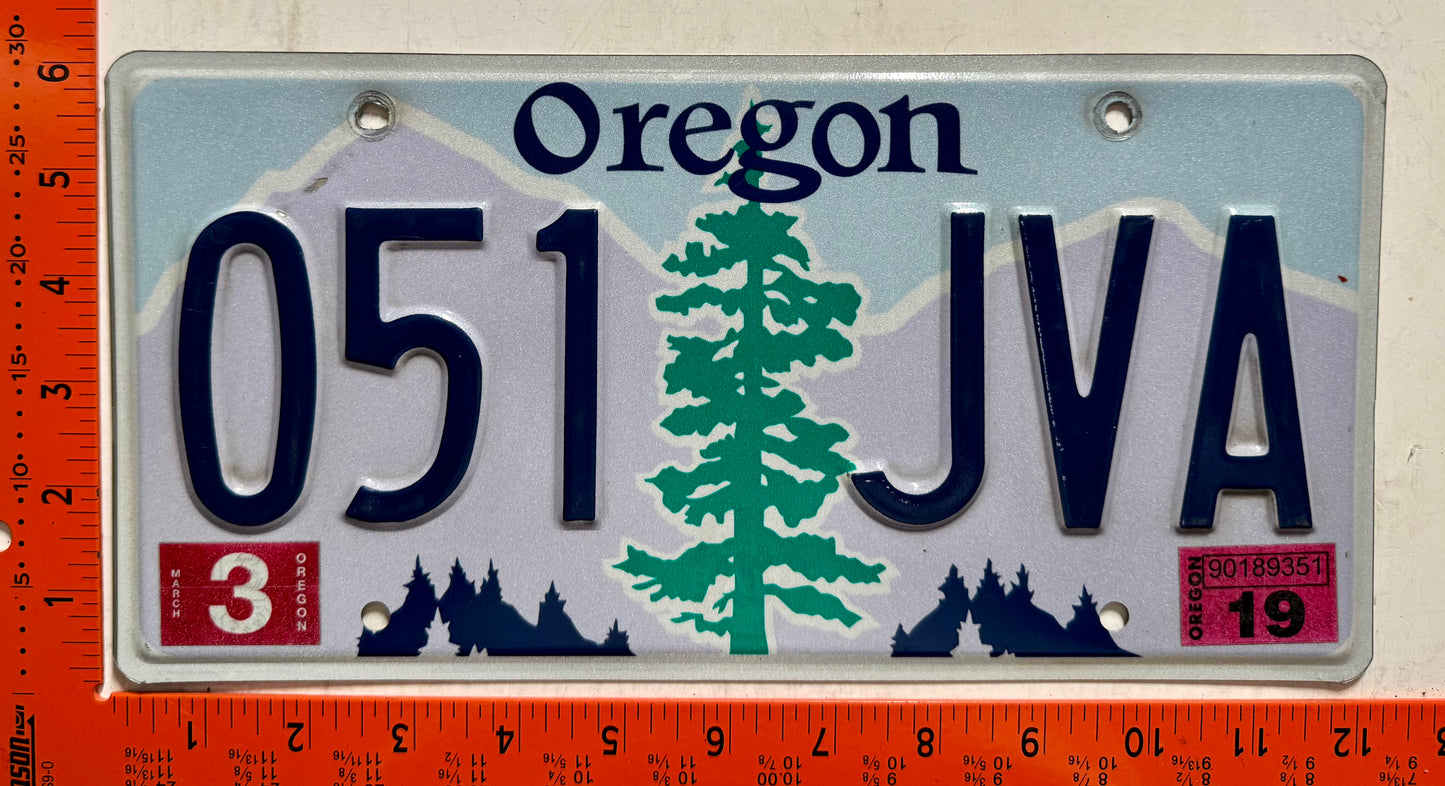 2019 Oregon #051 JVA Passenger License Plate