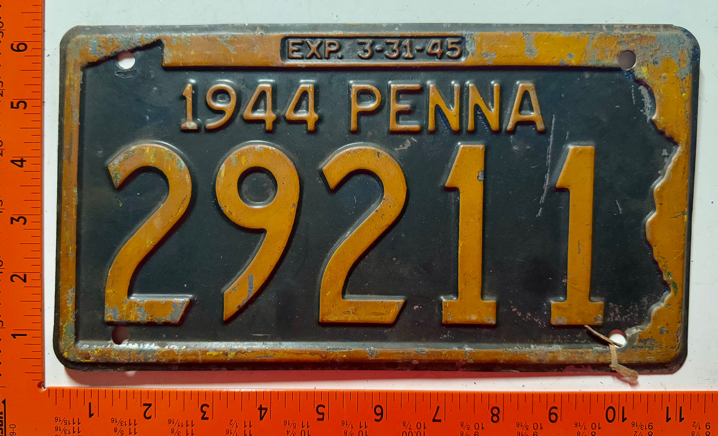 1944 Pennsylvania #29211 Passenger License Plate