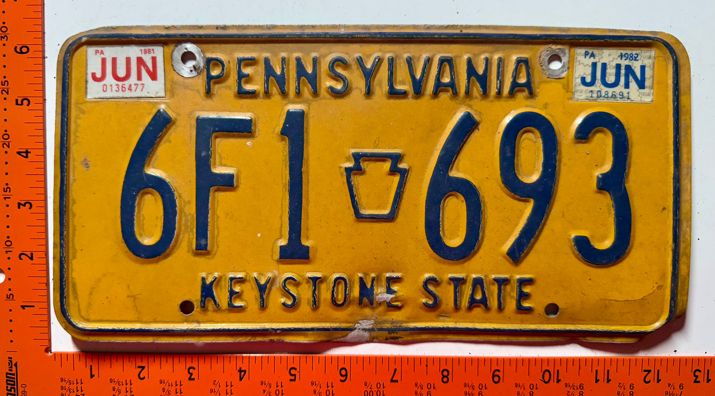 1981/1982 Pennsylvania #6F1 693 Passenger License Plate