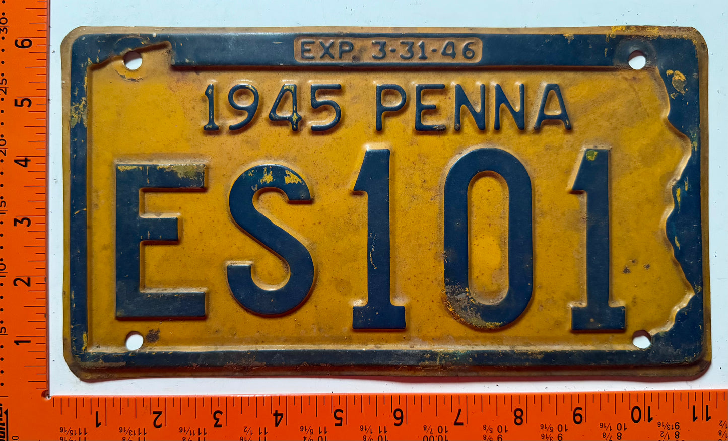 1945 Pennsylvania #ES101 Passenger License Plate