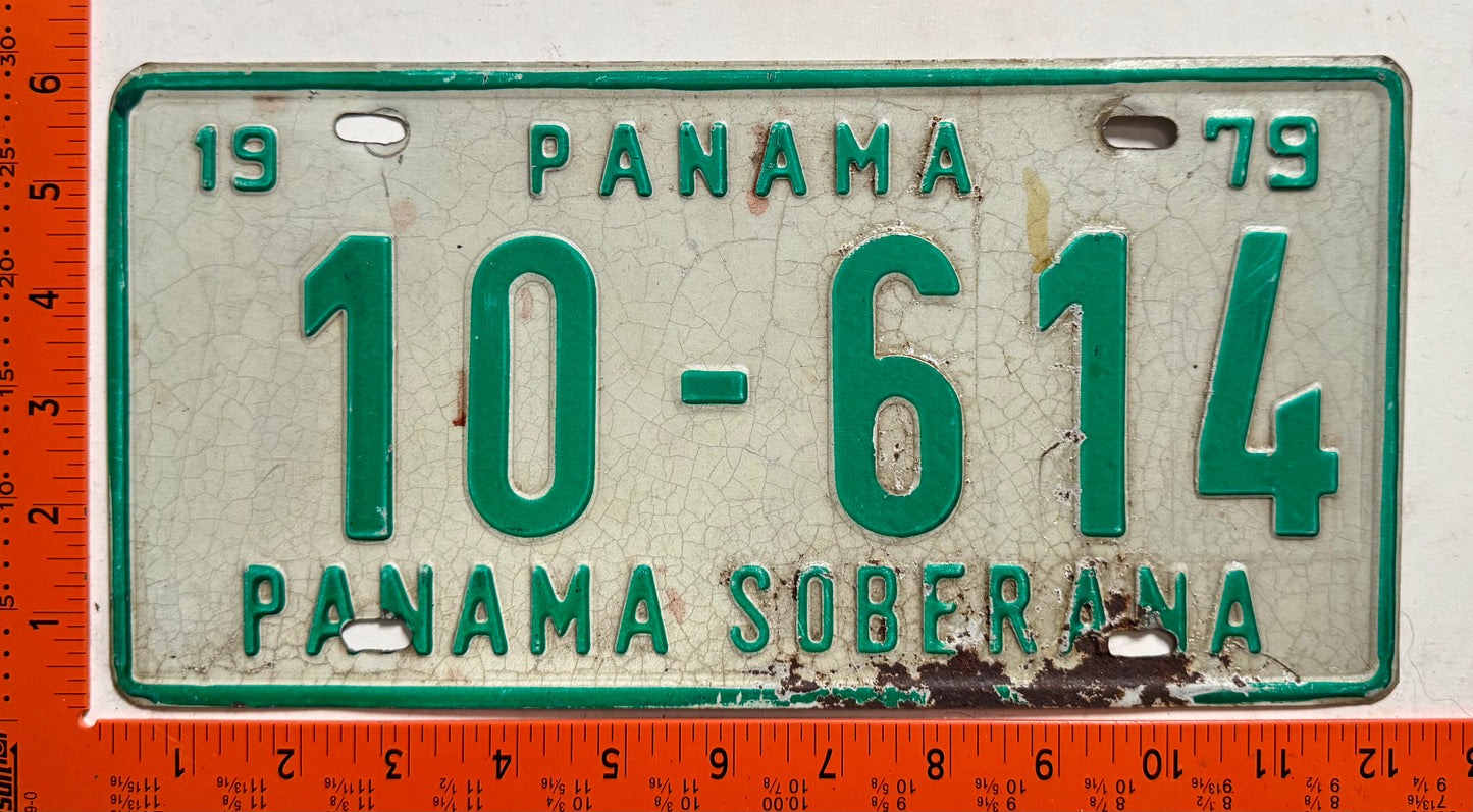 1979 Panama #10-614 Passenger License Plate