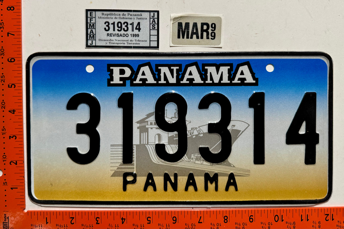 1999 Panama #319314 Passenger License Plate