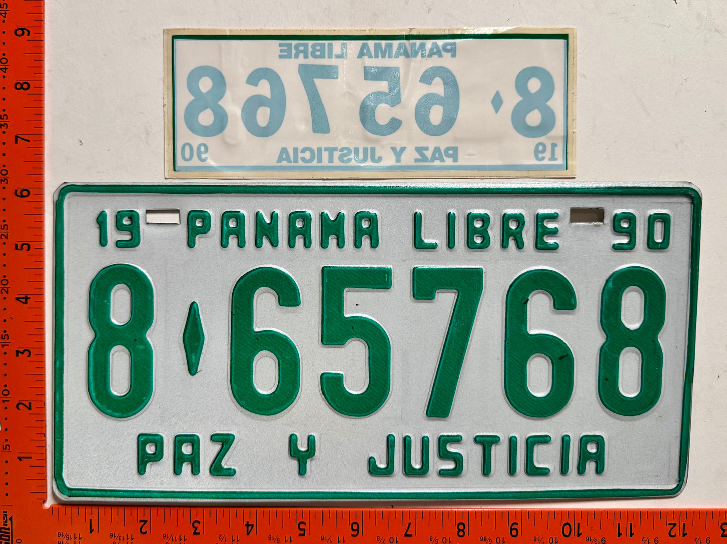 1990 Panama #8-65768 Passenger License Plate