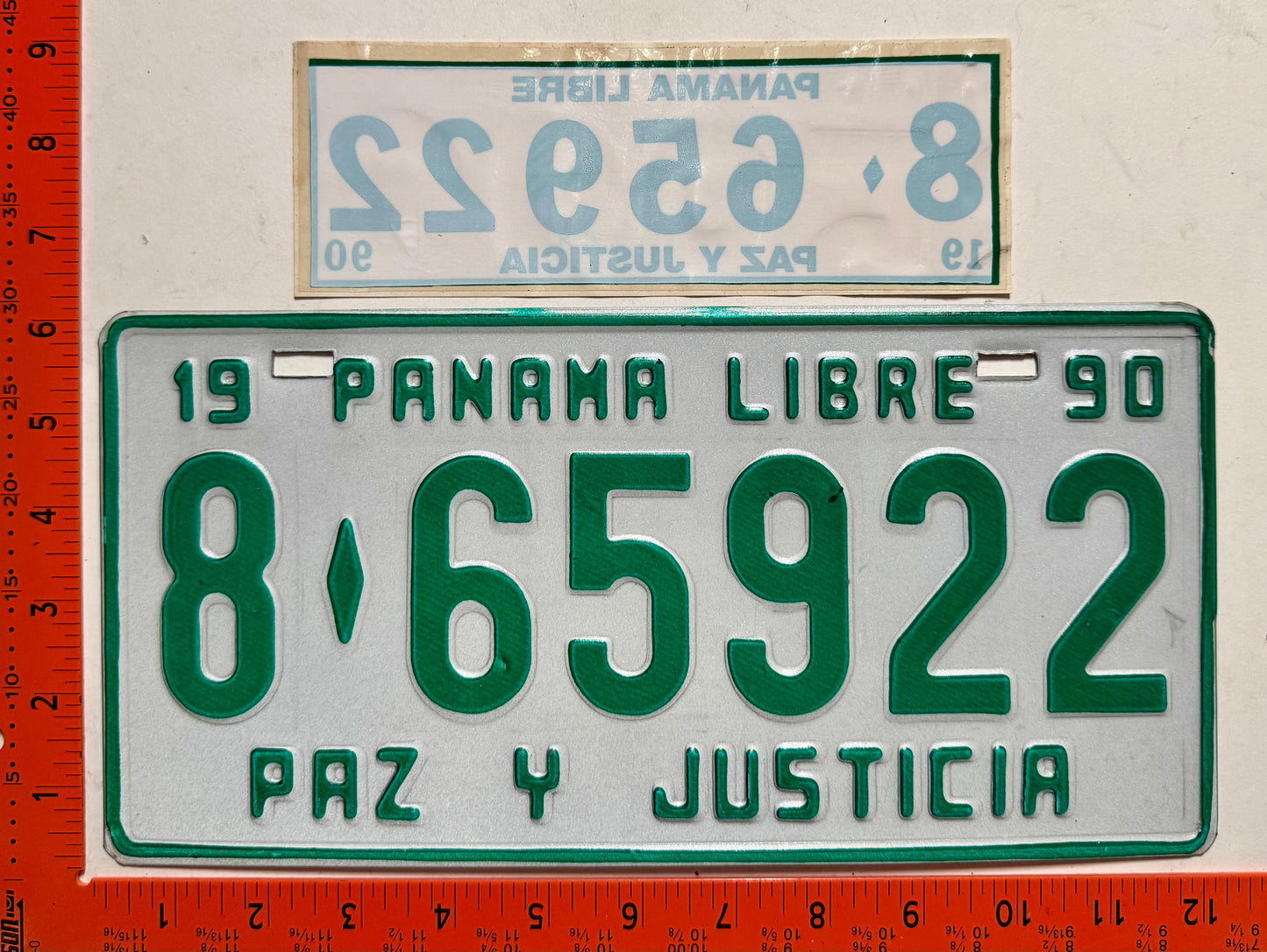 1990 Panama #8-65922 Passenger License Plate
