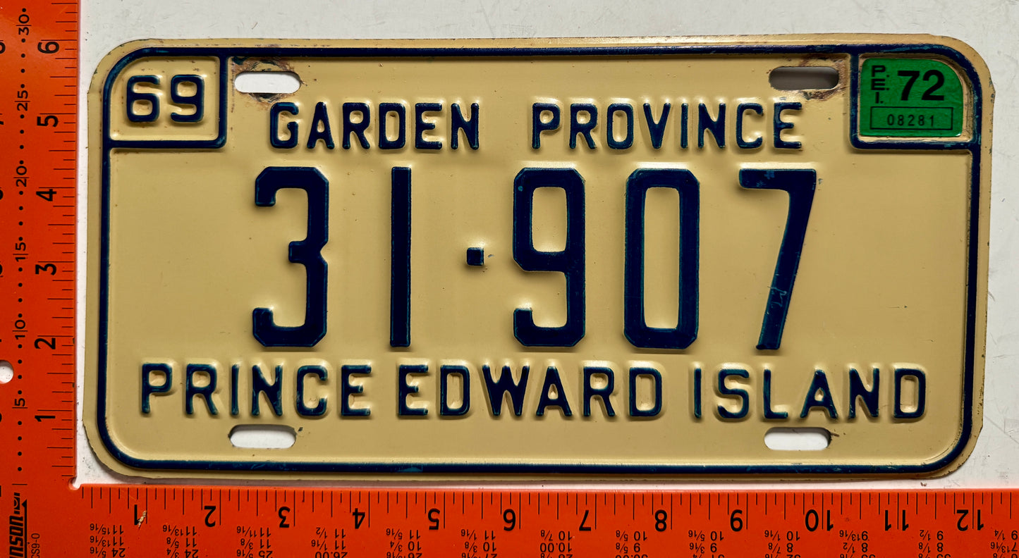 1972 Prince Edward Island #31-907 Passenger License Plate