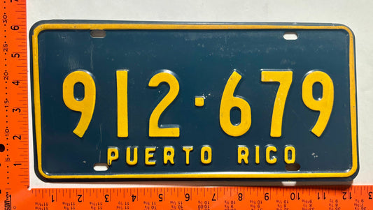 1966-1970 Puerto Rico #912-679 Passenger License Plate