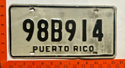 undated Puerto Rico #98B914 Passenger License Plate