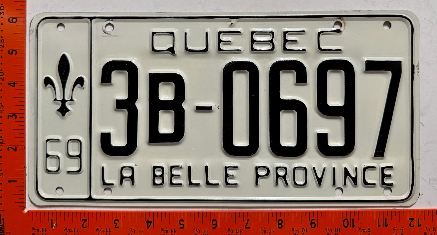 1969 Quebec #3B-0697 Passenger License Plate