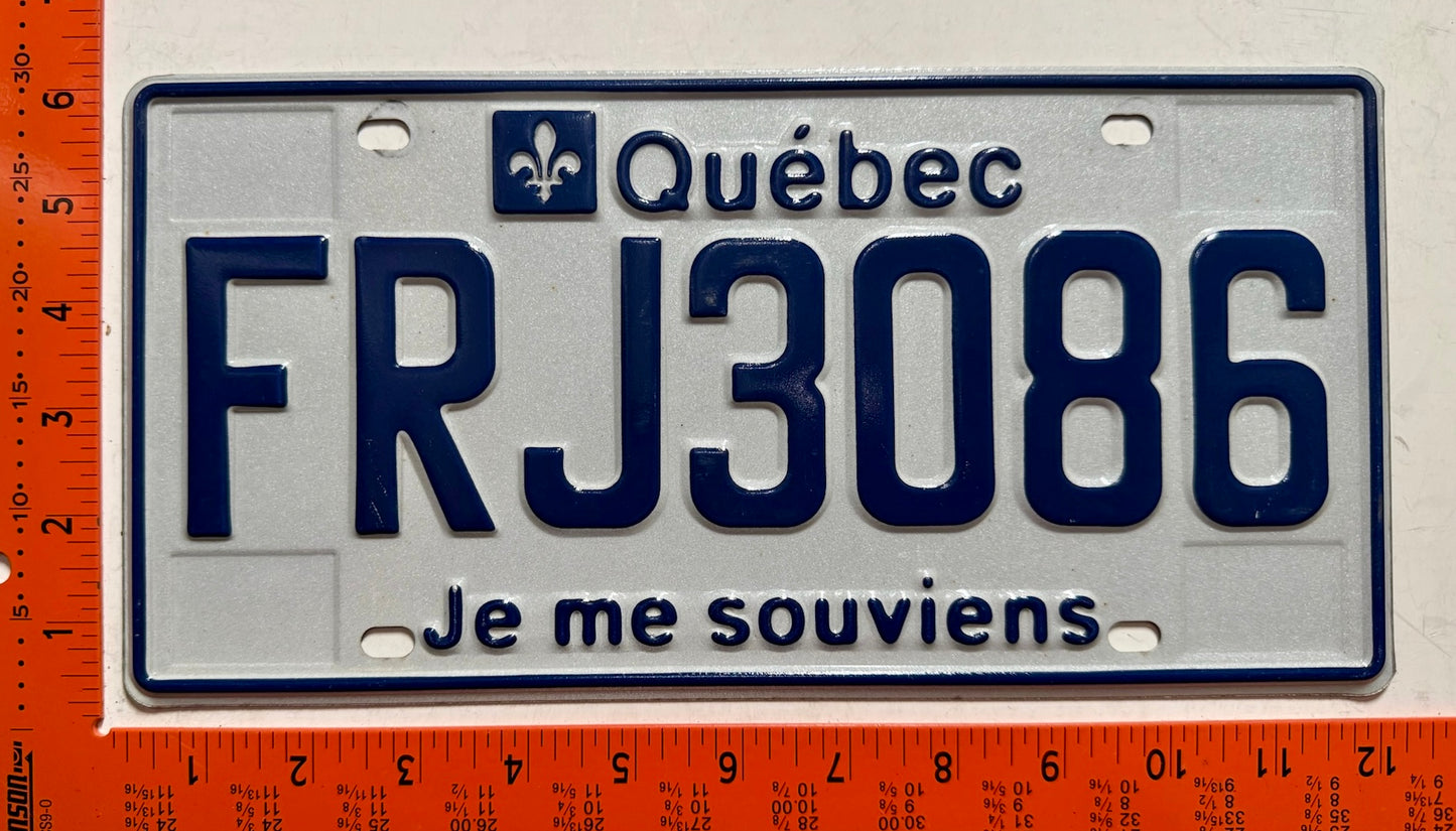 undated Quebec #FRJ3086 Commercial License Plate